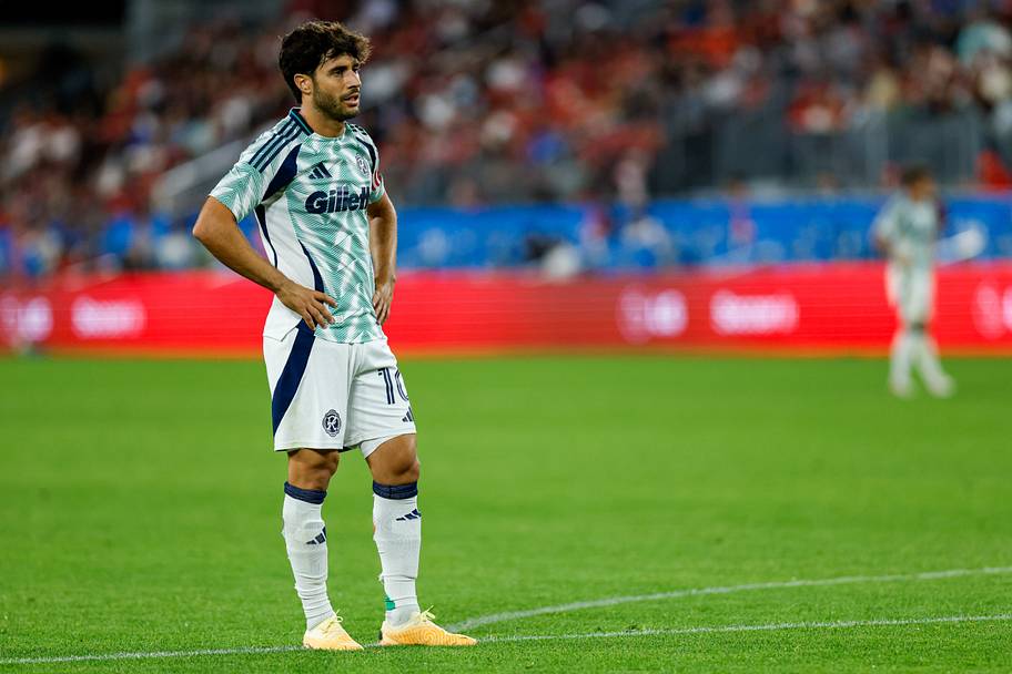 Carles Gil
