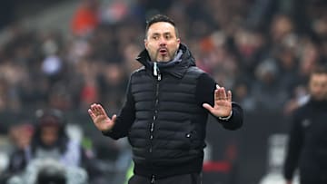 Roberto De Zerbi se serait plaint de l'équipe qu'il dirigeait.