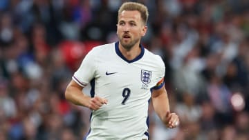 Harry Kane est le capitaine des Anglais.
