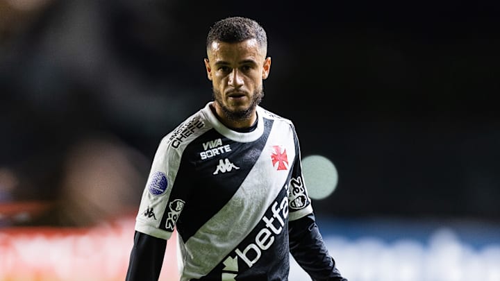 Philippe Coutinho volta a desfalcar o Vasco em jogo decisivo Philippe Coutinho volta a desfalcar o Vasco em jogo decisivo