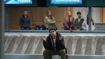 The Recruit. Noah Centineo as Owen Hendricks in Episode 204 of The Recruit. Cr. Courtesy of Netflix © 2024