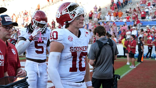 Oklahoma Sooners lose to Texas in Red River Shootout.