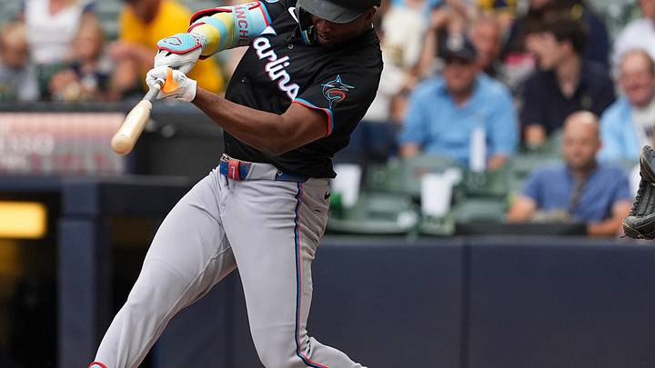 Miami Marlins v Milwaukee Brewers