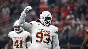 T'Vondre Sweat, Texas football
