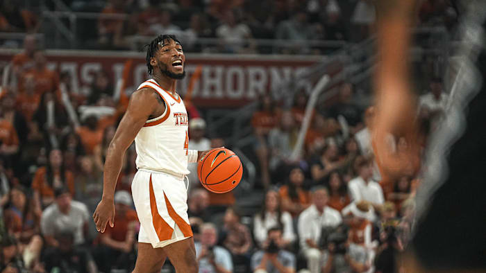 Texas Longhorns guard Tyrese Hunter (4)