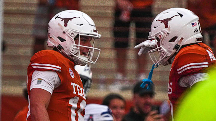 Arch Manning, Texas football