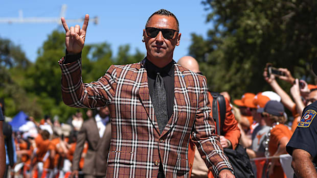 Texas Longhorns coach Steve Sarkisian