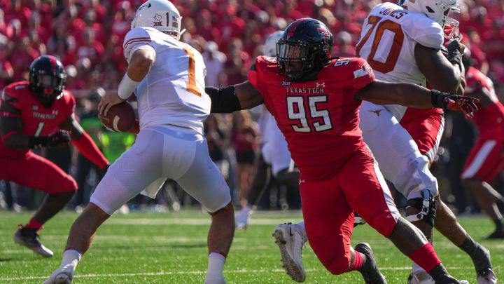 Jaylon Hutchings of Texas Tech played in six college seasons and reportedly has signed as an undrafted free agent with the Bears.