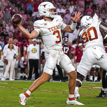 Texas Longhorns quarterback Quinn Ewers (3) throws a pass during the game against Alabama at Bryant-Denny Stadium on Saturday, Sep. 9, 2023 in Tuscaloosa, Alabama.