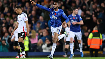 Everton FC v Fulham FC - Premier League