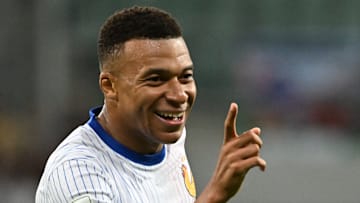 Kylian Mbappé est sur le podium.