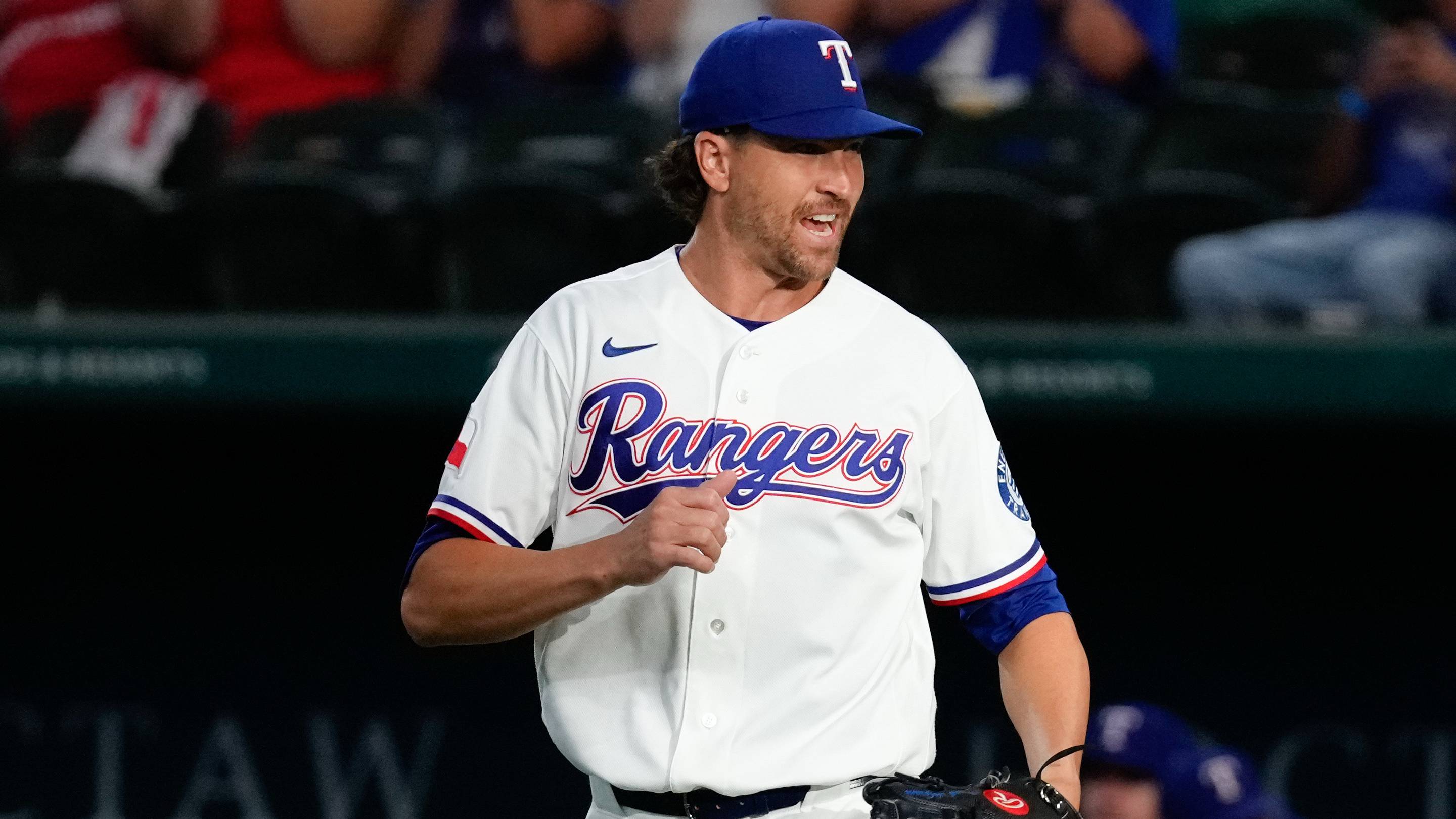 Rangers to Start Jacob deGrom, Set Lineup for Twins Series Opener