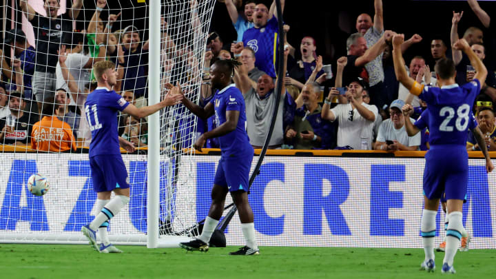 Chelsea oyuncularının gol sevinci