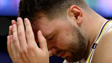 Chicago Bulls v Los Angeles Lakers