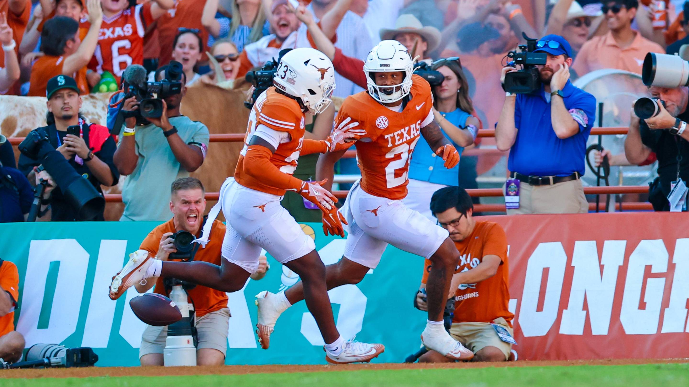 Breaking Down Oklahoma’s Strengths, Weaknesses and Matchup With Texas