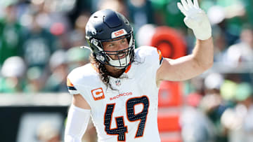 Denver Broncos LB Alex Singleton