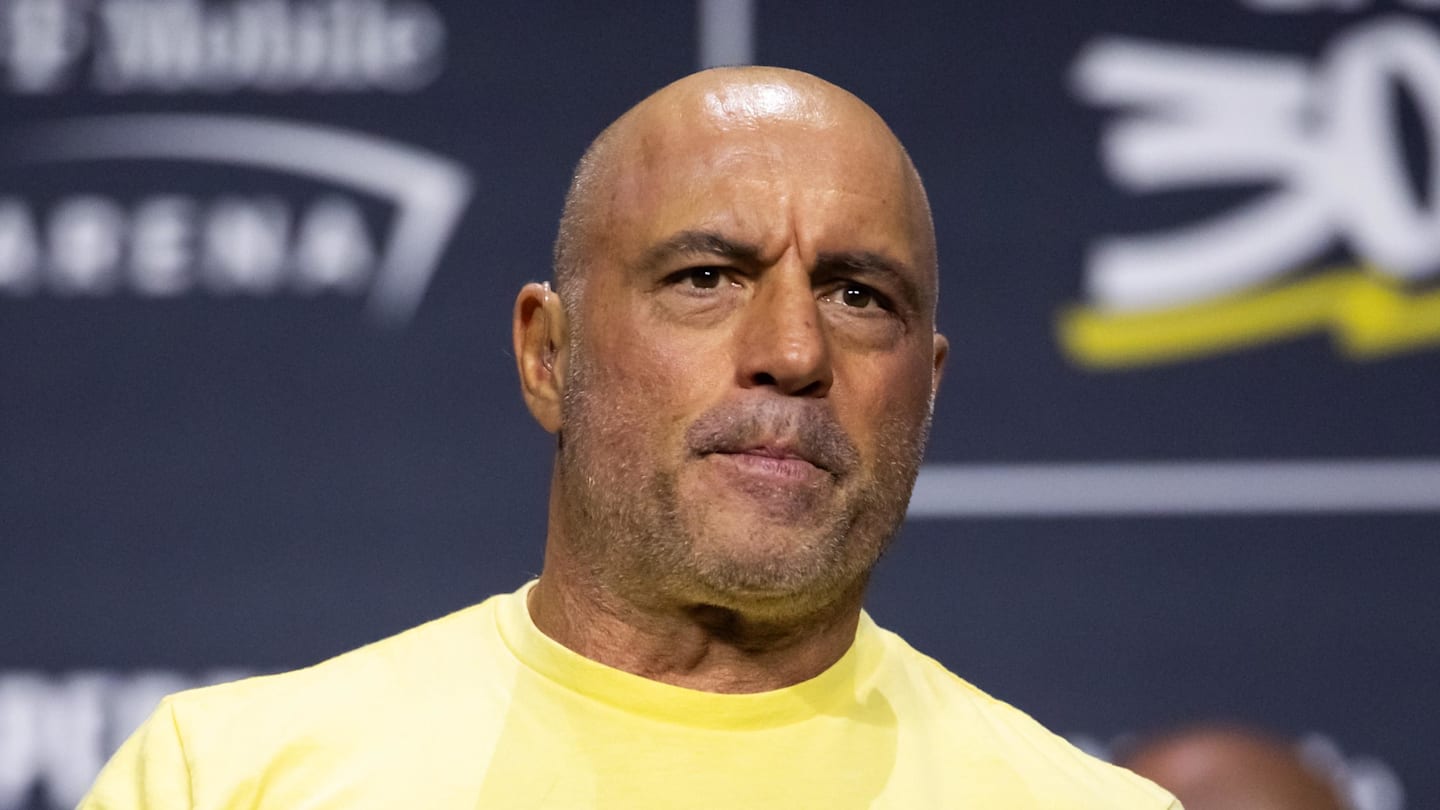 Joe Rogan's Canelo Alvarez vs Terence Crawford Result Reaction Speaks Volumes thumbnail