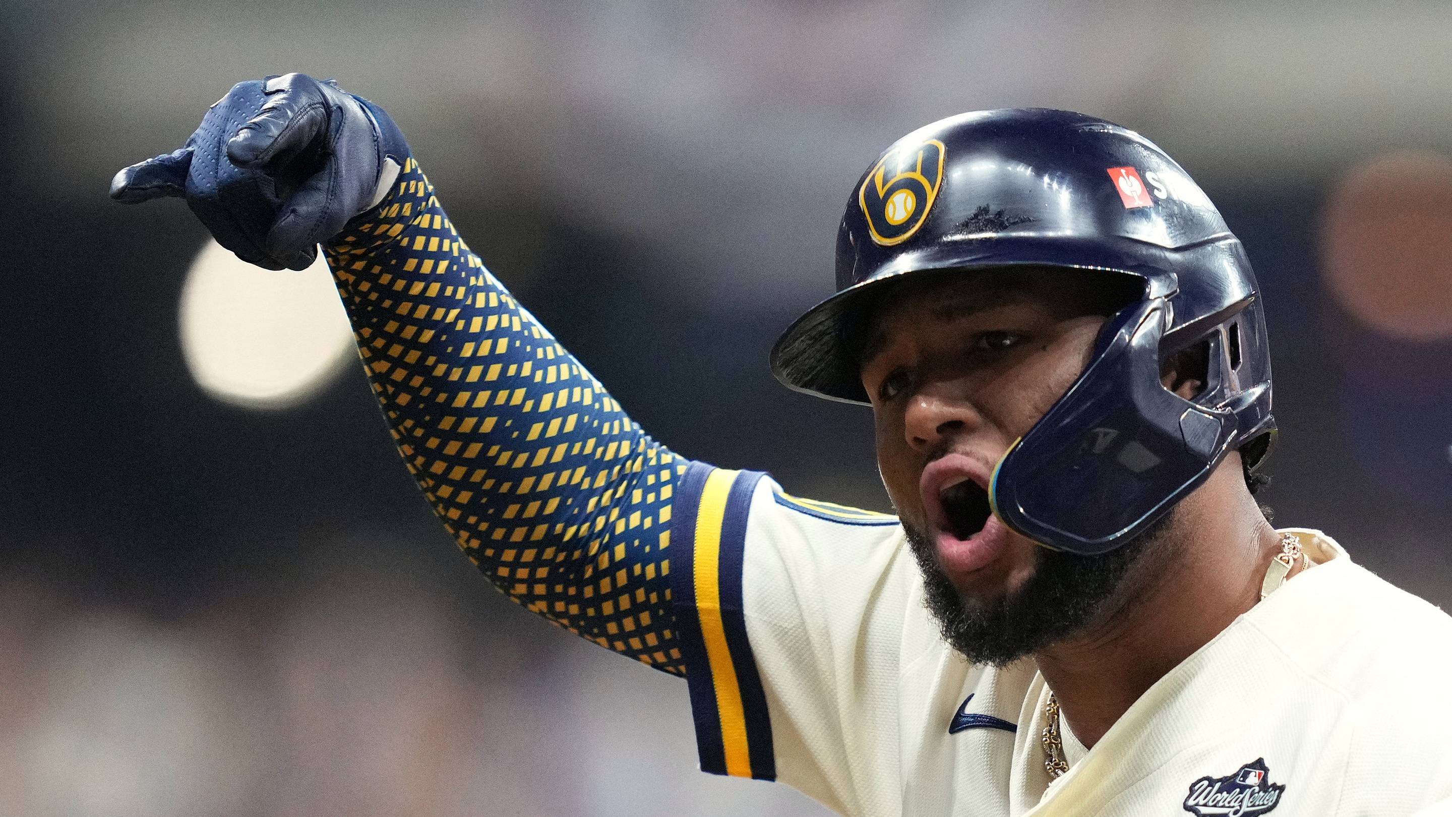 World Series Game 1: Brewers Edge Rays in Razor-Tight Ballgame