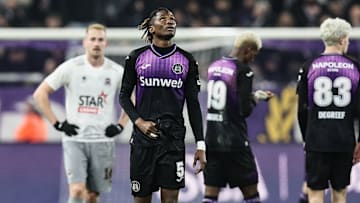 Moussa N'Diaye spielt künftig in Königsblau