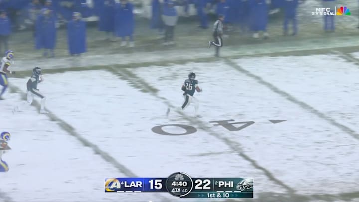 Philadelphia Eagles' Saquon Barkley runs for a 78-yard touchdown on Jan. 19, 2025.