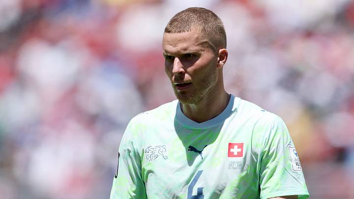 Nico Elvedi ist mit der Schweiz noch immer bei der WM aktiv Nico Elvedi ist mit der Schweiz noch immer bei der WM aktiv