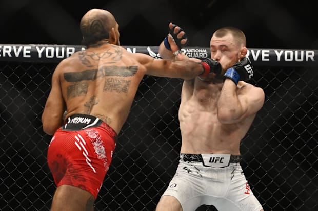 'You Know Exactly Who I Am,’ Rising UFC Contender Responds to Alexandre Pantoja