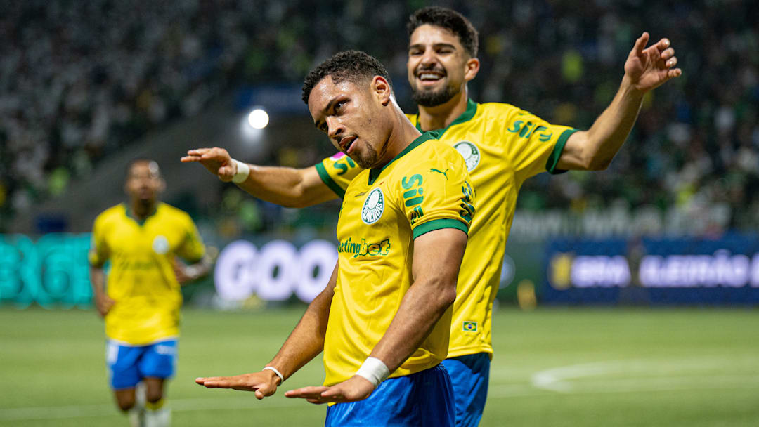 Com Vitor Roque e Flaco López, Palmeiras deve ter mudanças no ataque para 2026 Com Vitor Roque e Flaco López, Palmeiras deve ter mudanças no ataque para 2026