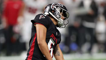 Sep 7, 2025; Atlanta, Georgia, USA; Atlanta Falcons place kicker Younghoe Koo (6) reacts after missing a field goal against the Tampa Bay Buccaneers during the fourth quarter at Mercedes-Benz Stadium. Mandatory Credit: Brett Davis-Imagn Images