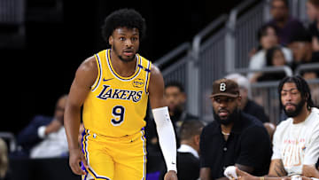 Minnesota Timberwolves v Los Angeles Lakers