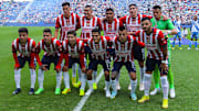 Chivas inicia una nueva era bajo el mando del serbio Veljko Paunovic.