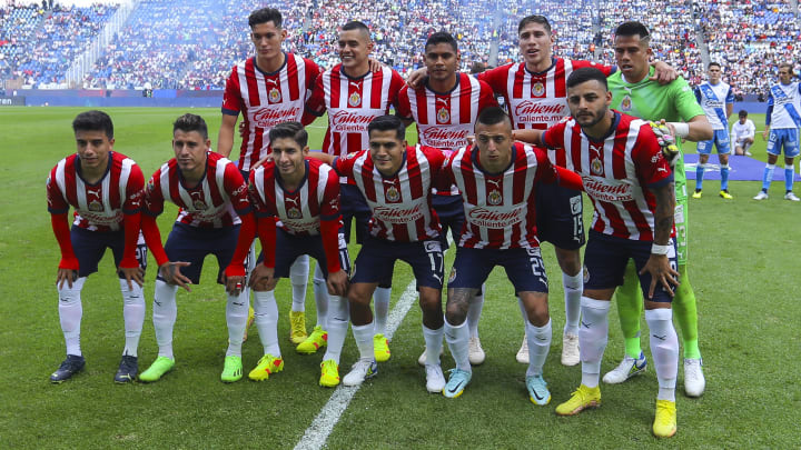 Chivas inicia una nueva era bajo el mando del serbio Veljko Paunovic. Chivas inicia una nueva era bajo el mando del serbio Veljko Paunovic.