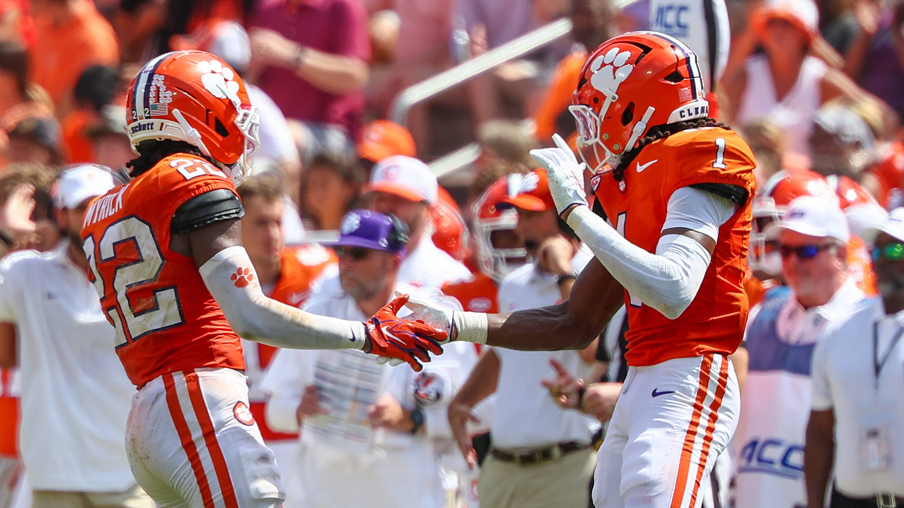 Clemson Mailbag: What Flaws do You See With This Clemson Football Team?