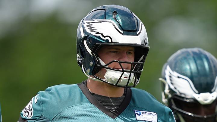 Philadelphia Eagles offensive lineman Drew Kendall
