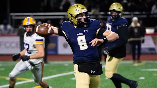 Bishop McDevitt quarterback Stone Saunders