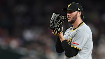 Pittsburgh Pirates v Arizona Diamondbacks