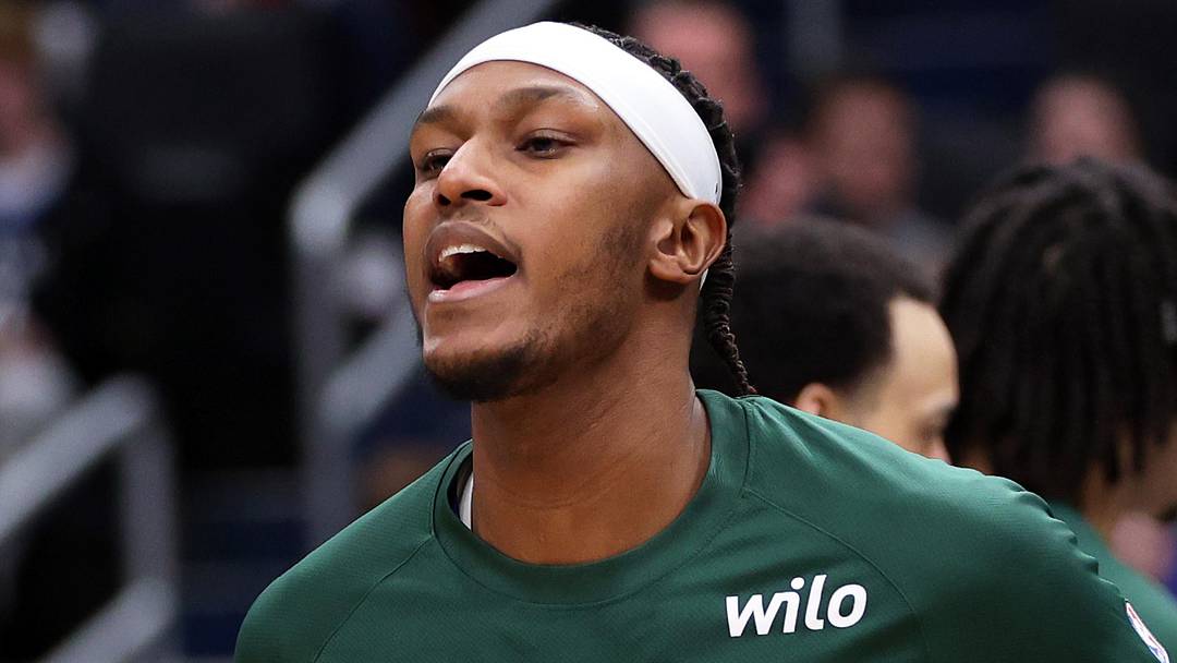 Milwaukee Bucks center Myles Turner (3) is introduced before a game against the Washington Wizards at Capital One Arena on Jan 29, 2026.