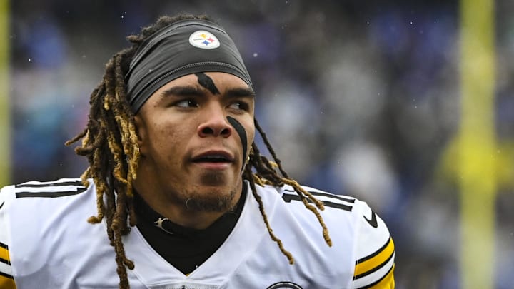 Jan 9, 2022; Baltimore, Maryland, USA; Pittsburgh Steelers wide receiver Chase Claypool (11) before the game against the Baltimore Ravens r at M&T Bank Stadium. Mandatory Credit: Tommy Gilligan-Imagn Images Jan 9, 2022; Baltimore, Maryland, USA; Pittsburgh Steelers wide receiver Chase Claypool (11) before the game against the Baltimore Ravens r at M&T Bank Stadium. Mandatory Credit: Tommy Gilligan-Imagn Images