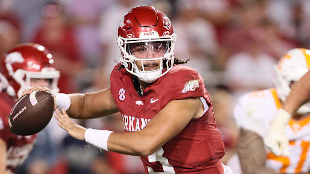 Razorbacks quarterback Malachi Singleton (3) looks to pass in the fourth quarter against Tennessee