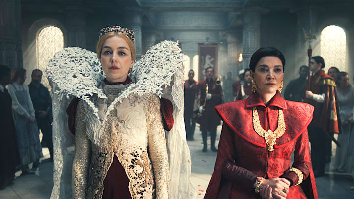 Queen Morgase Trakand (Olivia Williams) and Elaida (Shohreh Aghdashloo) in The Wheel of Time season 3.