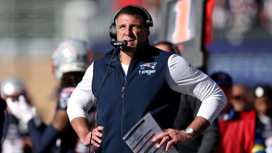 New England Patriots head coach Mike Vrabel