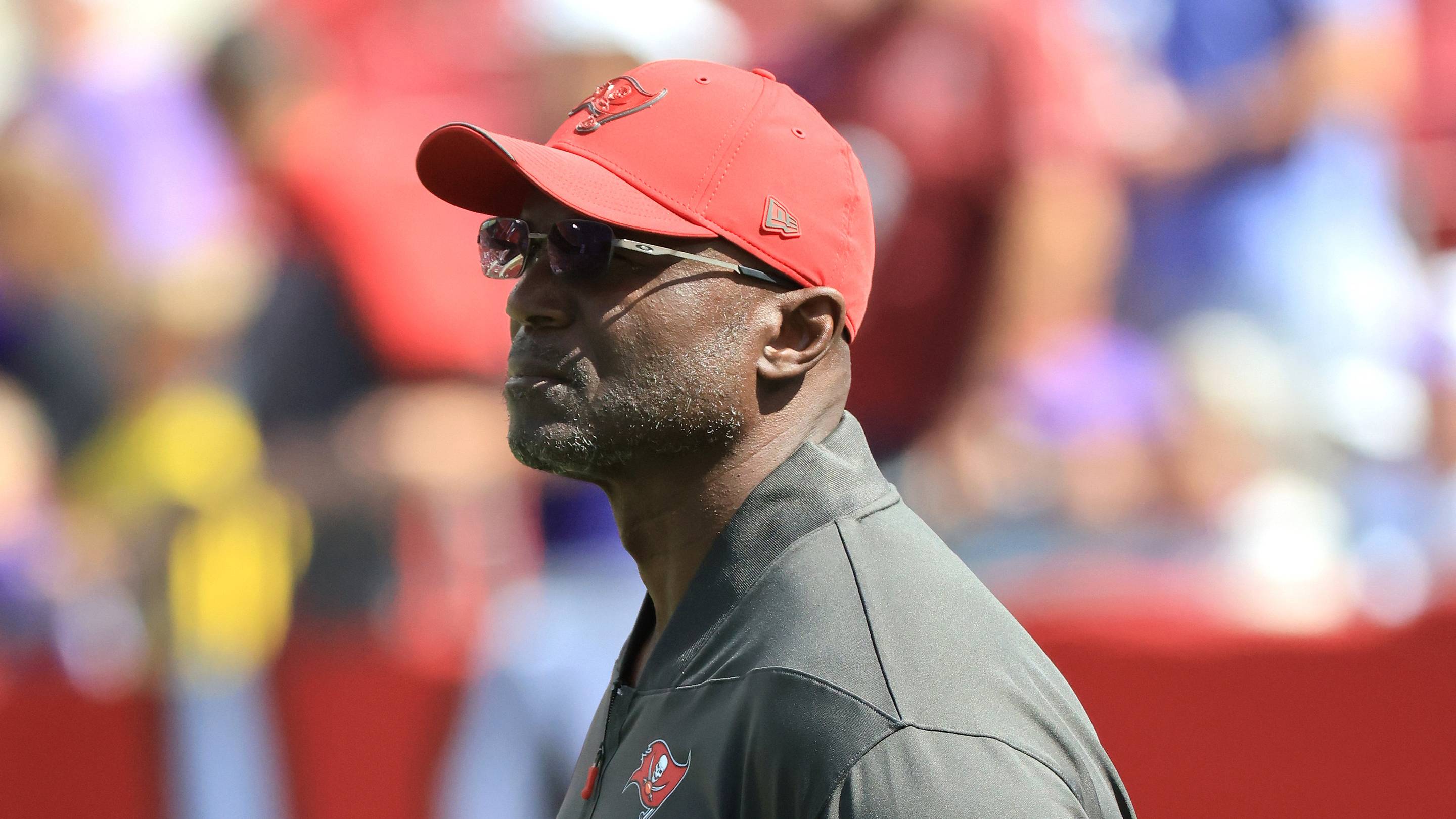 Buccaneers Reveal Who They're Planning to Start at Quarterback vs. Steelers