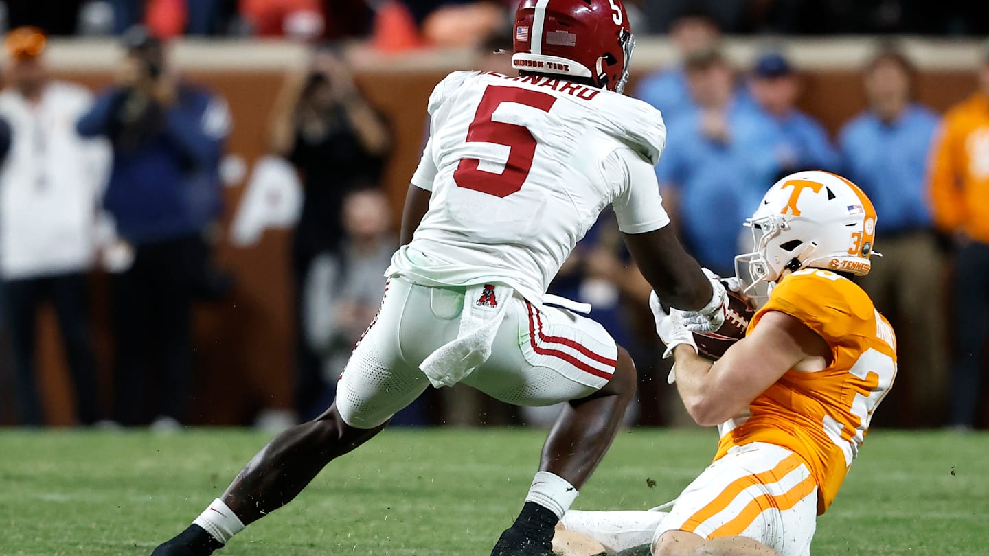 Tennessee’s College Football Playoff hopes, for once, don’t hang on offense