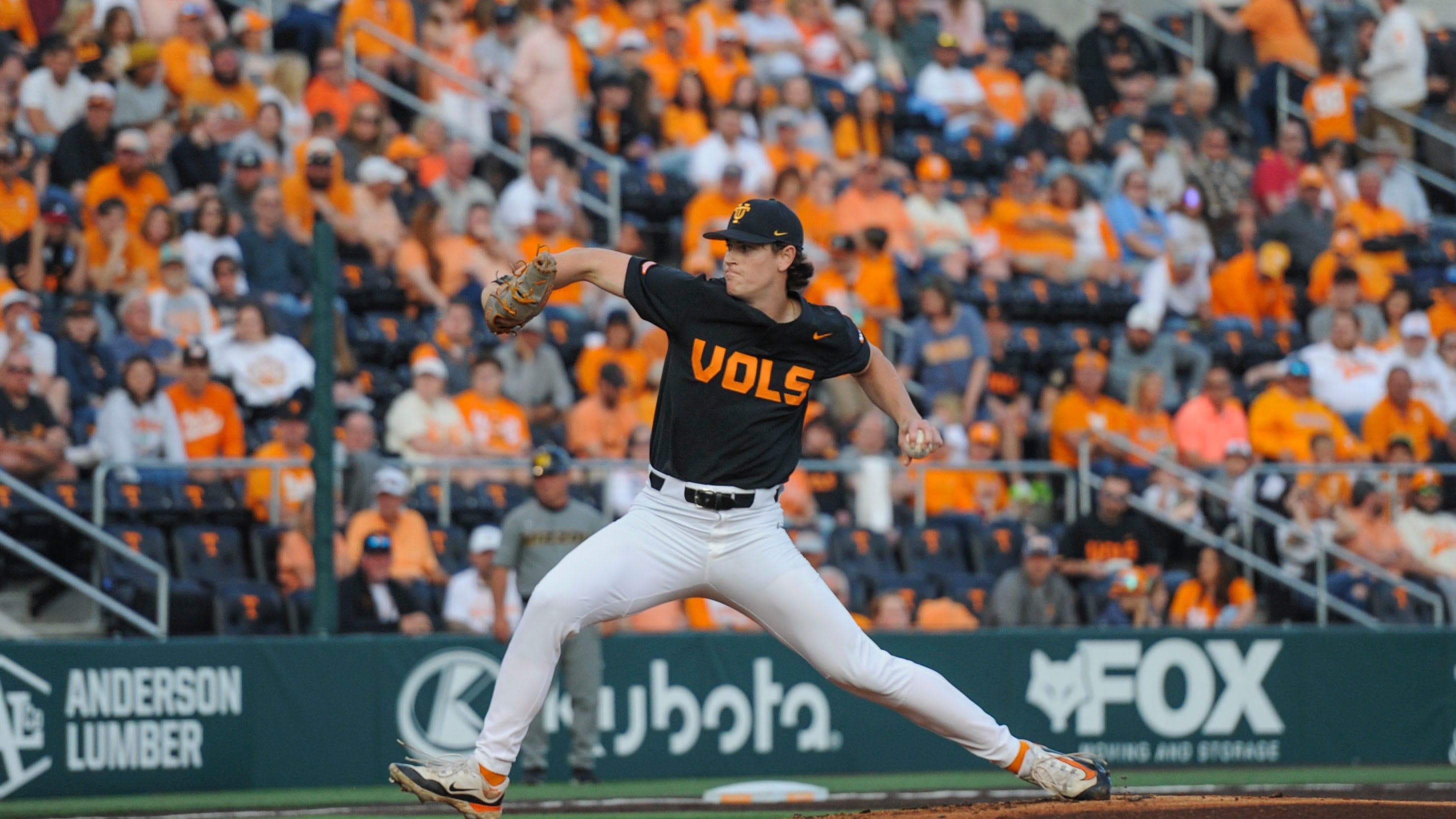Tennessee Baseball Prepares To Take on Florida Gators