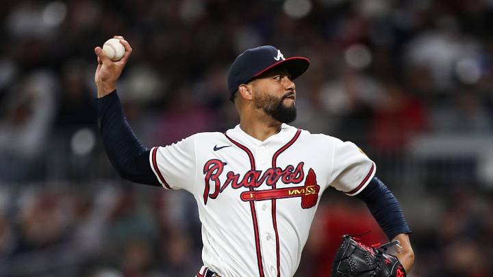 Mar 28, 2026; Cumberland, Georgia, USA; Atlanta Braves relief pitcher Joel Payamps (34) throws against the Kansas City Royals in the eight inning at Truist Park. Mandatory Credit: Mady Mertens-Imagn Images