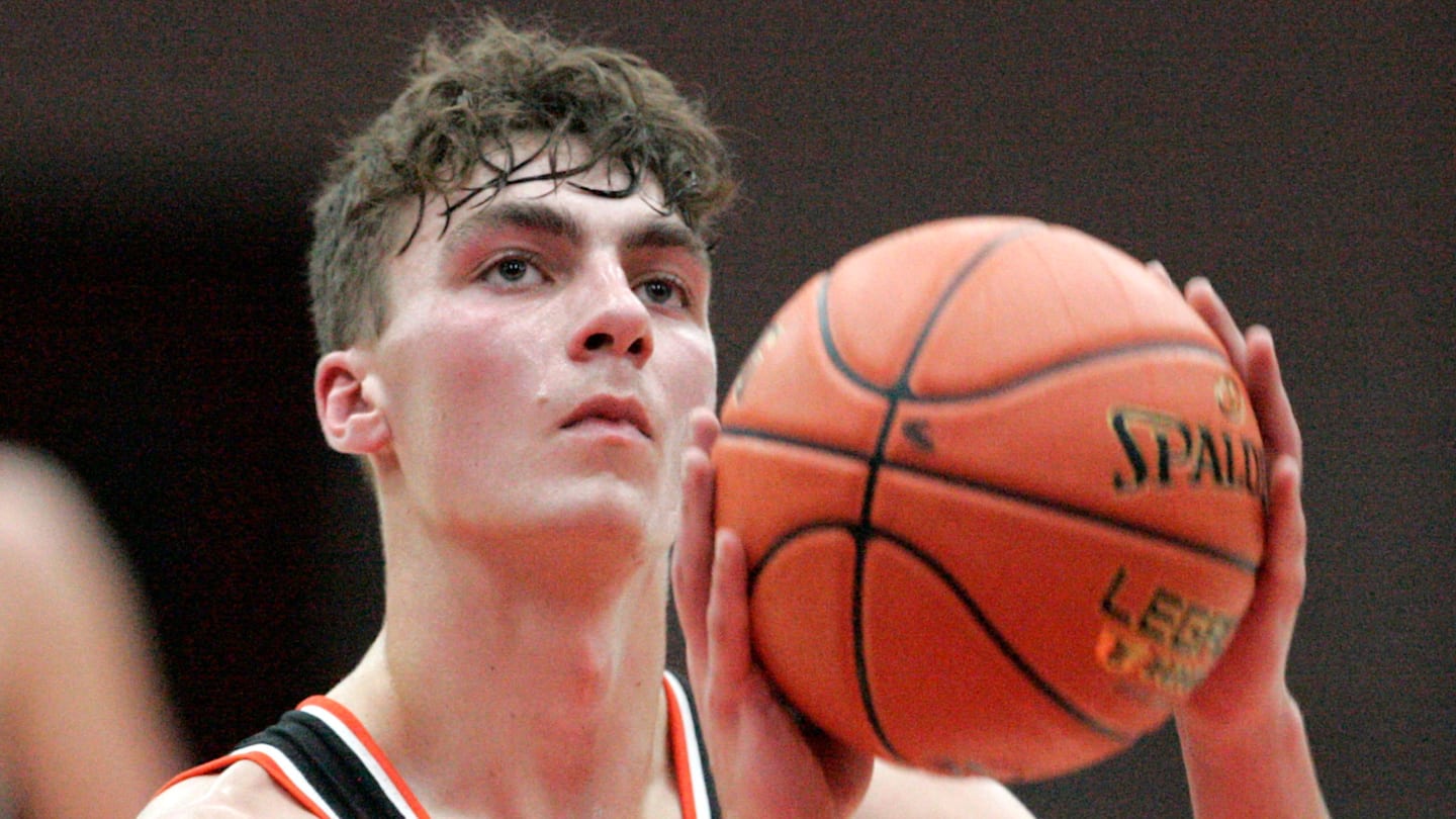 Vote: Who is Wisconsin High School Boys Basketball's Top Free Throw Shooter This Season?
