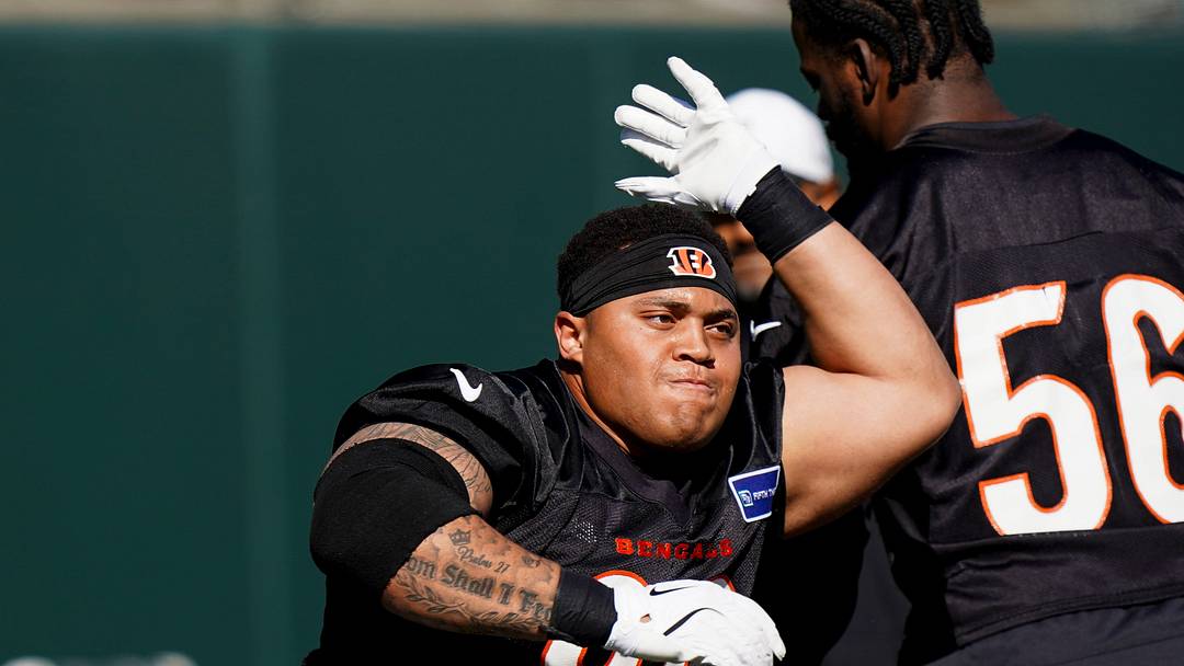 Bengals defensive tackle Landon Robinson (96) runs through a drill during a rookie mini camp workout at the Bengals practice facility in downtown Cincinnati on Friday, May 8, 2026.