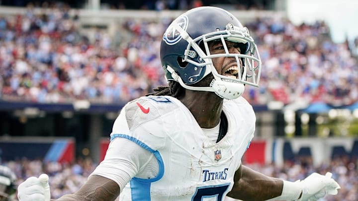 Tennessee Titans wide receiver Calvin Ridley (0) brings in a touchdown against the New York Jets during the third quarter at Nissan Stadium in Nashville, Tenn., Sunday, Sept. 15, 2024.