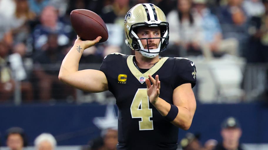 Sep 15, 2024; Arlington, Texas, USA;  New Orleans Saints quarterback Derek Carr (4) throws during the first half against the Dallas Cowboys at AT&T Stadium. Mandatory Credit: Kevin Jairaj-Imagn Images | Kevin Jairaj-Imagn Images