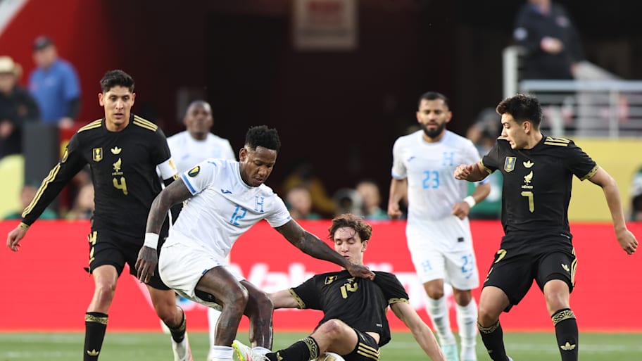 Edson Álvarez, Marcel Ruiz, Gilberto Mora