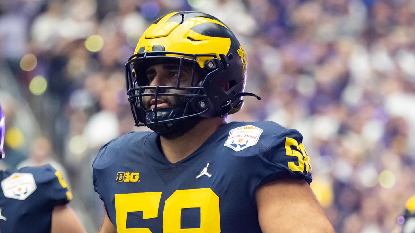 NEW: Michigan football loses starting offensive lineman to injury vs. Indiana